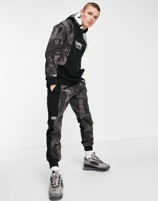 Nsw clearance camo pants