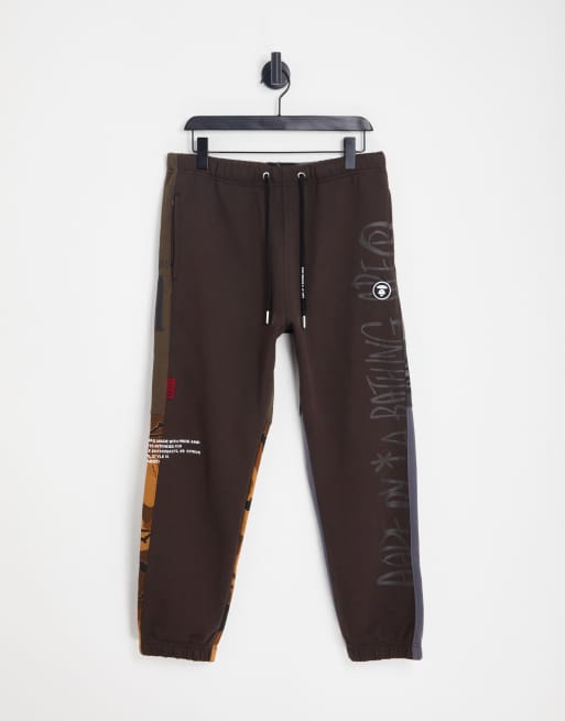 AAPE by A Bathing Ape - Gesplitste joggingbroek in bruin