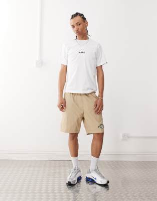 Aape by A Bathing Ape – Gewebte Shorts in Beige mit Logo - view 1