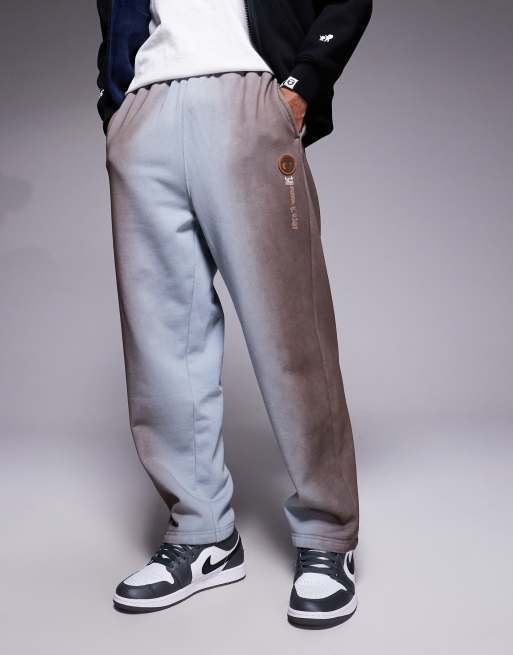 Aape By A Bathing Ape - Joggers larghi color blu slavato con ricamo sulla gamba, 2 di 5