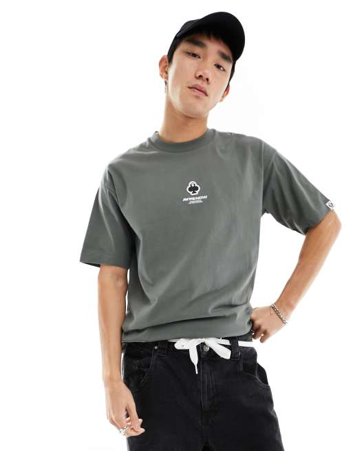 Aape By A Bathing Ape - Kakigrøn T-shirt med korte ærmer og striber i firkantet pasform