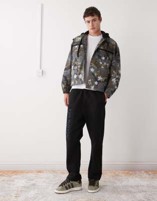 Aape By A Bathing Ape Loose Fit Sweatpants In Black