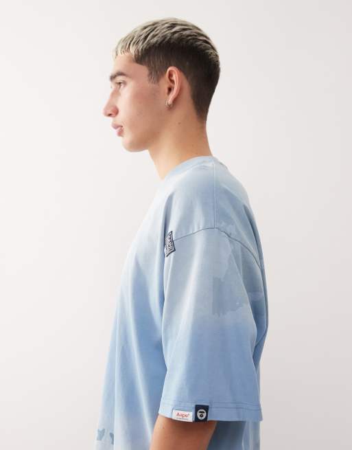 Aape By A Bathing Ape® - Oversized T-shirt in lichtblauw met spray dye , 4 van 5