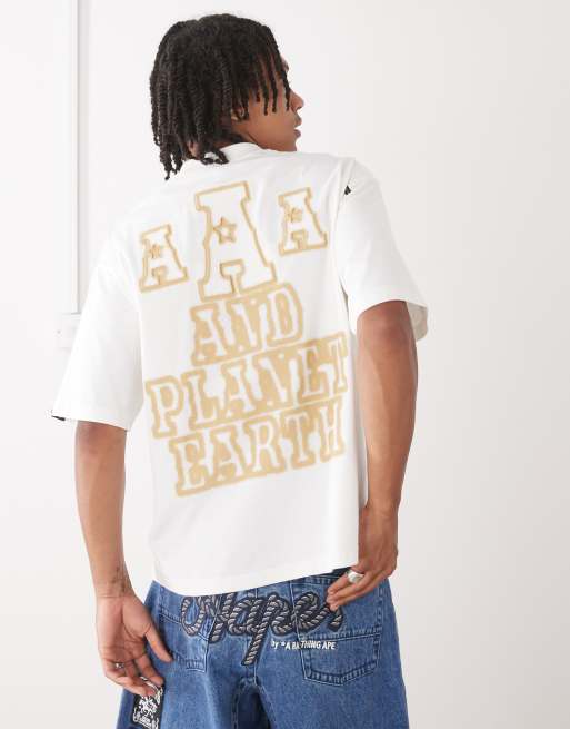 Aape By A Bathing Ape - Oversized T-shirt in logo in reliëf op de achterkant in crème, 3 van 4