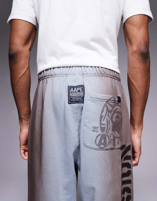 Aape by A Bathing Ape - Pantalon de jogging ample avec broderie sur la jambe - Bleu délavé, 4 de 5