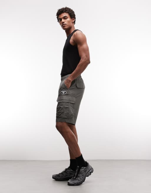 AAPE BY A BATHING APE - pantalones cortos cargo en gris oscuro, 4 de 5