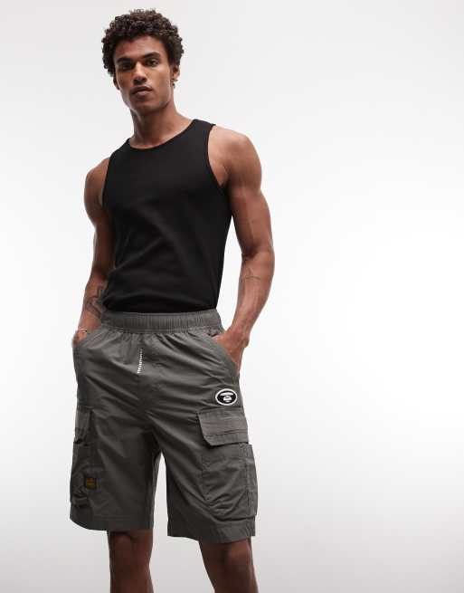 AAPE BY A BATHING APE - pantalones cortos cargo en gris oscuro, 5 de 5
