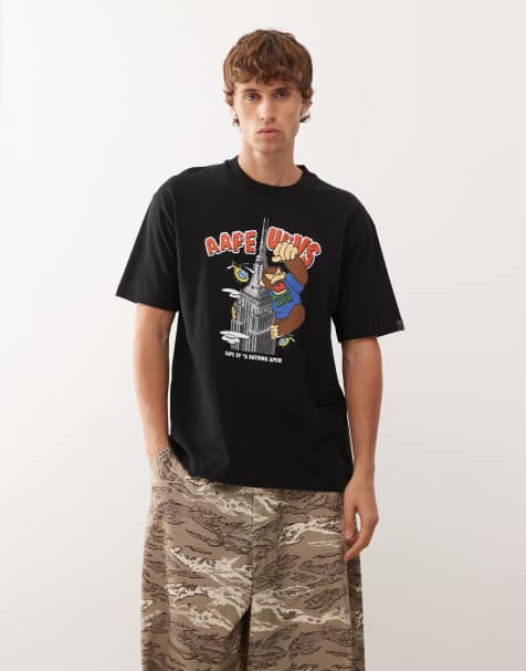 AAPE By A Bathing Ape - Sort og firkantet T-shirt med bygningsprint på brystet - view 1