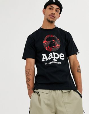AAPE By A Bathing Ape - T-shirt met logo met rode folie en camouflageprint in zwart