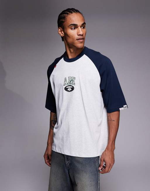 AAPE by A Bathing Ape - T-shirt oversize con maniche raglan grigia e blu con stampa sul retro, 3 di 5