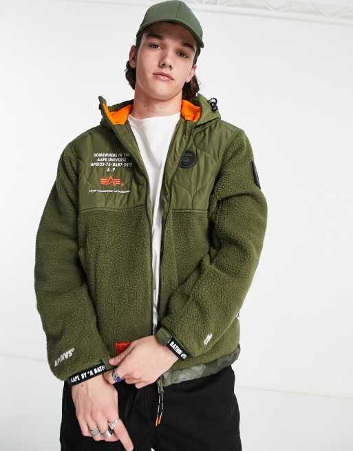 AAPE By A Bathing Ape x Alpha Industries - Kakigrøn jakke i imiteret lammeskind