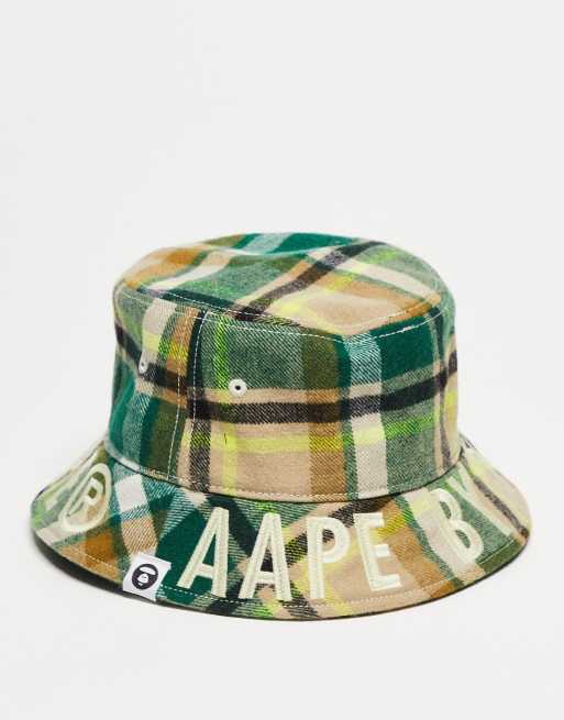 AAPE By A Bathing Ape – Zielono-beżowy kapelusz typu bucket w kratę z wyhaftowanym logo