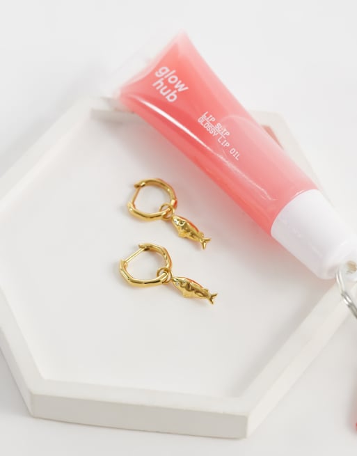 Abbbott Lyon sardine huggie hoop earrings in 18k gold plated, 2 of 4