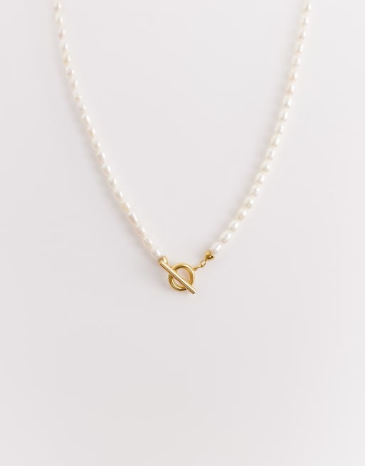 Abbott Lyon - Collana con perle e dettaglio a T in acciaio inossidabile placcato oro 18k