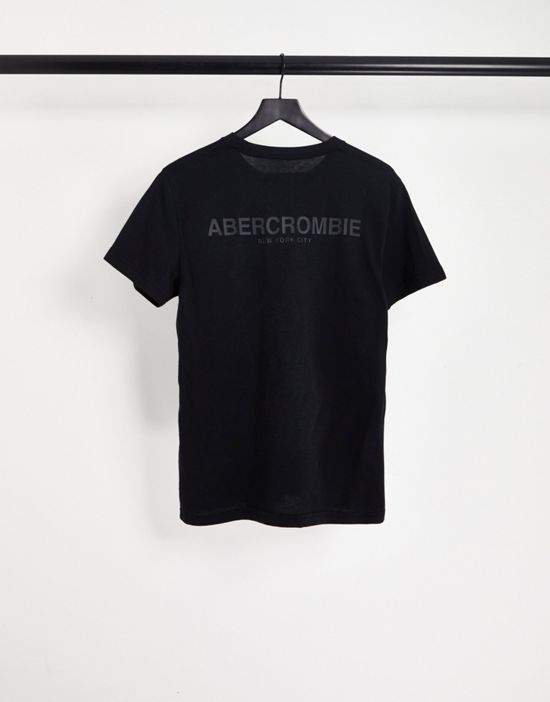 https://images.asos-media.com/products/abercrombie-fitch-3-pack-t-shirts-with-back-prints-in-black-green-and-white/201917958-2?$n_550w$&wid=550&fit=constrain