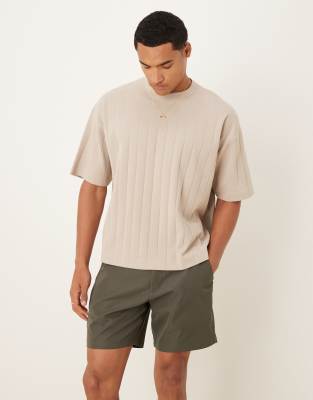 Abercrombie & Fitch 7"" tailored shorts in khaki - view 1
