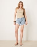 [Abercrombie & Fitch] Abercrombie & Fitch 90s cut-off shorts in medium blue wash W28 Medium wash