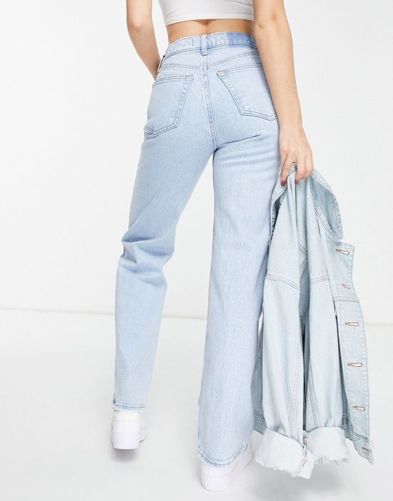 https://images.asos-media.com/products/abercrombie-fitch-90s-relaxed-straight-leg-jeans-in-light-wash/202097516-2?$n_550w$&wid=550&fit=constrain