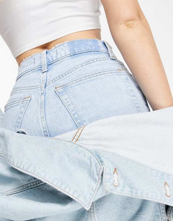 https://images.asos-media.com/products/abercrombie-fitch-90s-relaxed-straight-leg-jeans-in-light-wash/202097516-4?$n_550w$&wid=550&fit=constrain