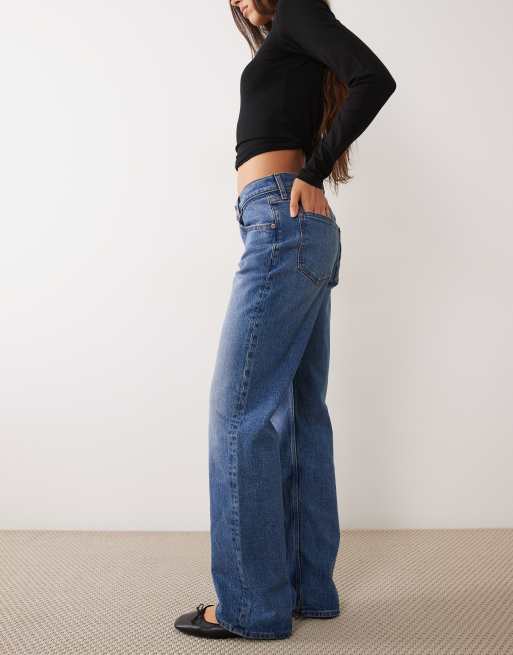 Abercrombie & Fitch 90s relaxed straight leg jeans in mid blue, 2 of 5