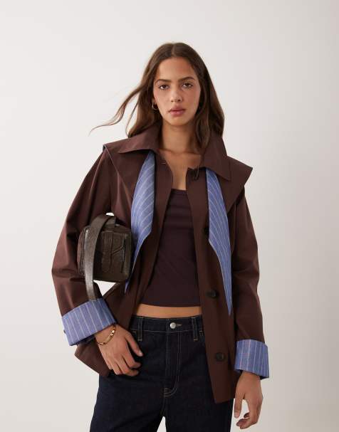 Abercrombie & Fitch a-linjeformad croppad trenchcoat med scarfdetalj i brun - view 1