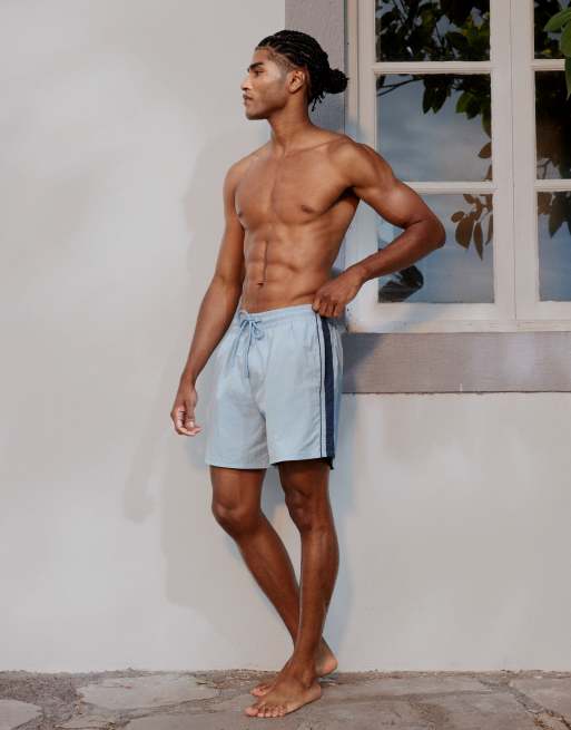 Abercrombie & Fitch - Afslappede shorts med marineblå sidestriber, 5 af 5