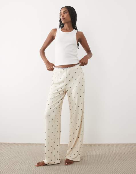 Abercrombie & Fitch - Ajourgebreide pyjamabroek in crème met bloemenprint - view 1