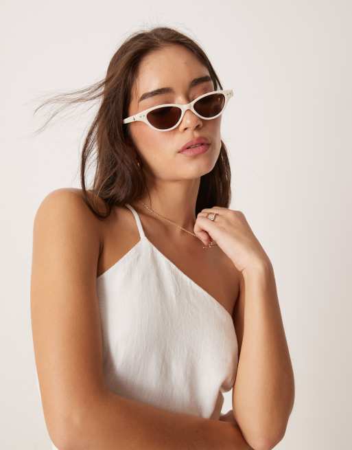 Abercrombie & Fitch asymmetric tie detail top in white, 4 of 4