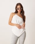 [Abercrombie & Fitch] Abercrombie & Fitch asymmetrical tie detail top in white XS WHITE