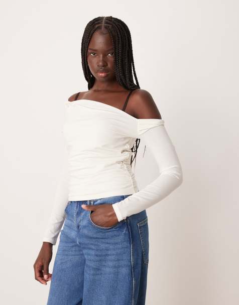 Abercrombie & Fitch - Asymmetrische gedraaide top met lange mouwen in crème - view 1