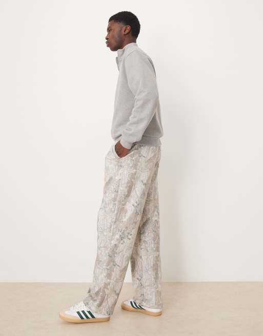 Abercrombie & Fitch baggy open hem joggers in sage camo, 3 of 5