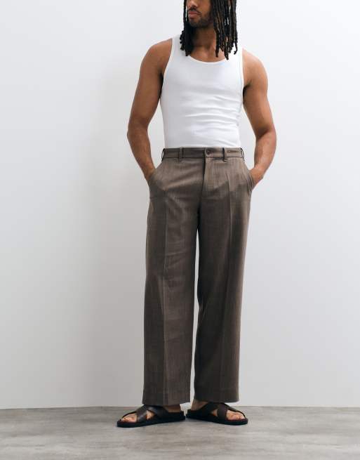 Abercrombie & Fitch baggy tailored trouser in brown, 2 of 5