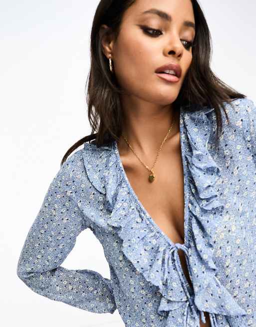Abercrombie & Fitch - Blouse volantée nouée à l'avant à imprimé fleuri - Bleu, 2 de 4