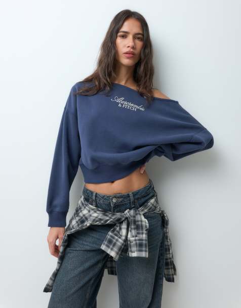 Abercrombie & Fitch bluza z logo z przodu z odkrytymi ramionami granatowa - view 1