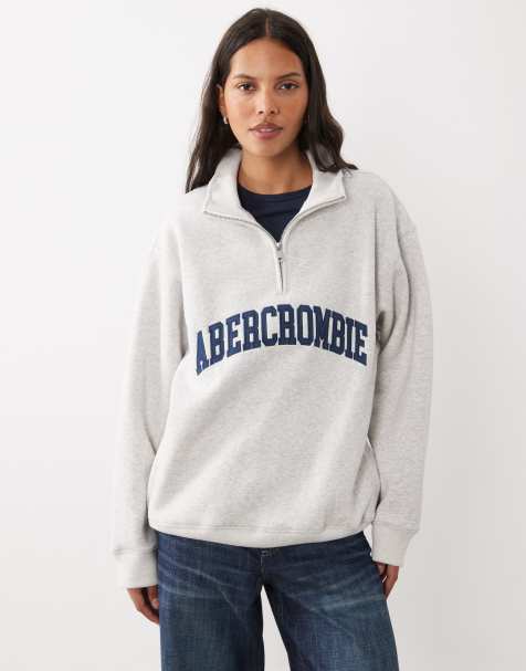 Abercrombie & Fitch bluza z logo z przodu, z zamkiem 1/4, jasnoszara - view 1