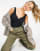 Thumbnail 1 van 4