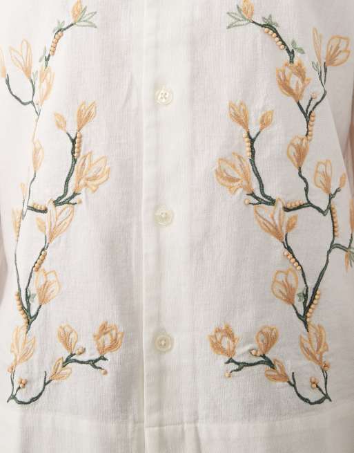 Abercrombie & Fitch boxy emboidered short sleeve shirt in white, 3 of 9