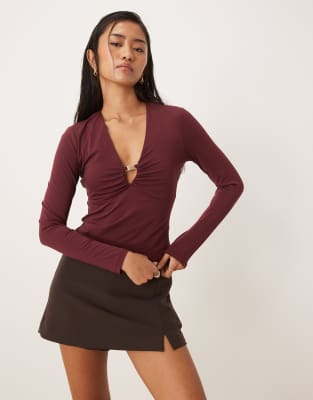 Abercrombie & Fitch Bra Free V Neck Long Sleeve Hardware Top In Brown