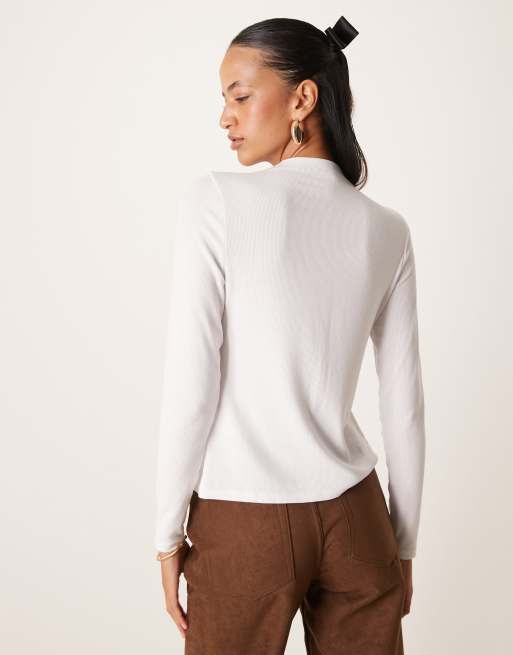Abercrombie & Fitch button detail long sleeve top in white, 4 of 4