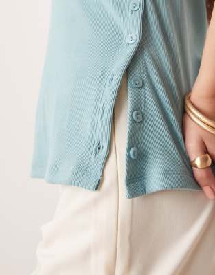 ABERCROMBIE & FITCH BUTTON DETAIL TUBE TOP