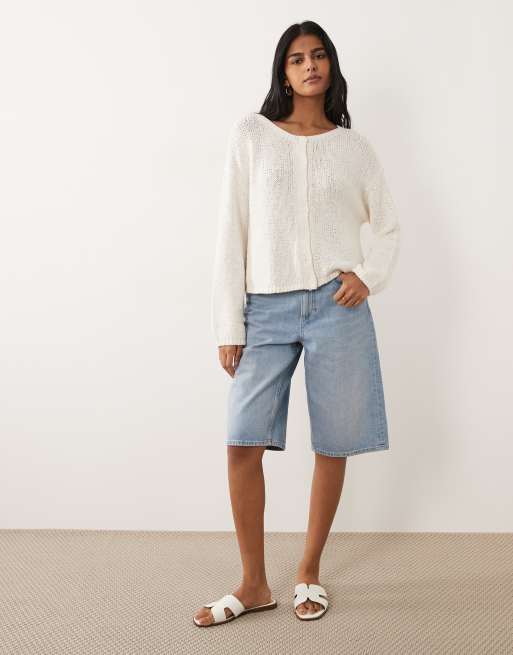 Abercrombie & Fitch button up lightweight knit micro cardigan in cream, 2 of 4