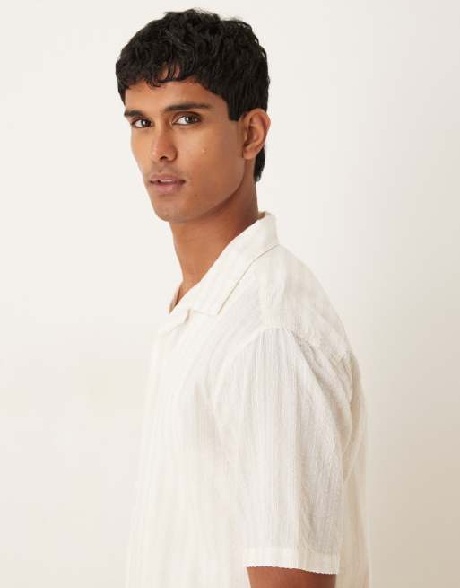 Abercrombie & Fitch - Camicia a maniche corte in seersucker beige a righe, 4 di 5