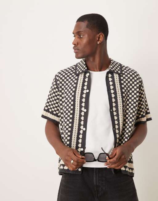 Abercrombie & Fitch - Camicia in maglia all'uncinetto nero multicolore con stampa astratta