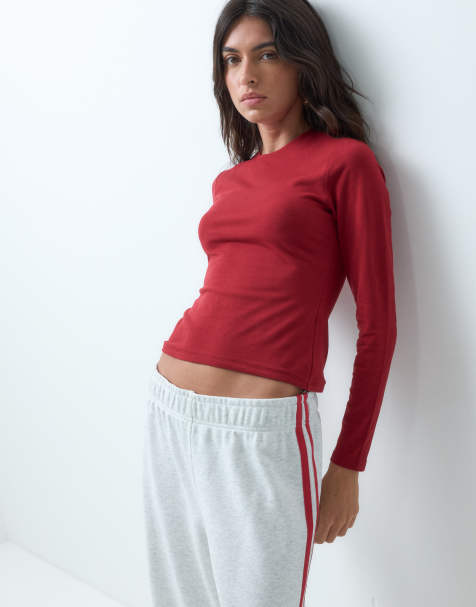 Abercrombie & Fitch camiseta con diseño encogido sin costuras de manga larga en rojo - view 1