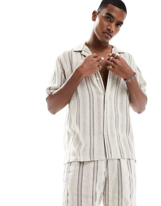 Abercrombie & Fitch - Chemise d'ensemble décontractée en lin mélangé texturé à manches courtes et rayures - Marron/beige