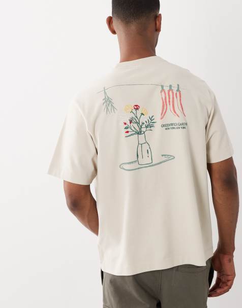 Abercrombie & Fitch chili peppers back graphic t-shirt in beige - view 1
