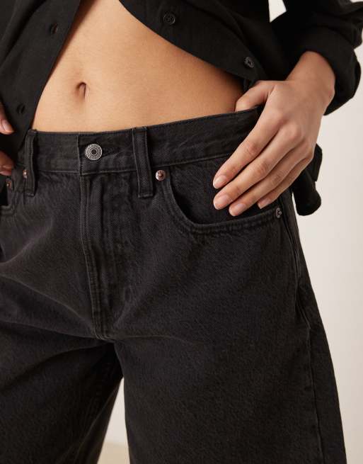 Abercrombie & Fitch classic mid rise bermuda shorts in black, 3 of 5