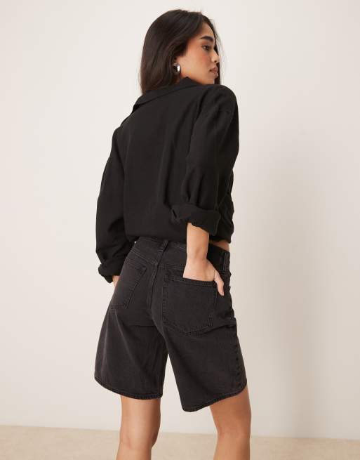 Abercrombie & Fitch classic mid rise bermuda shorts in black, 4 of 5
