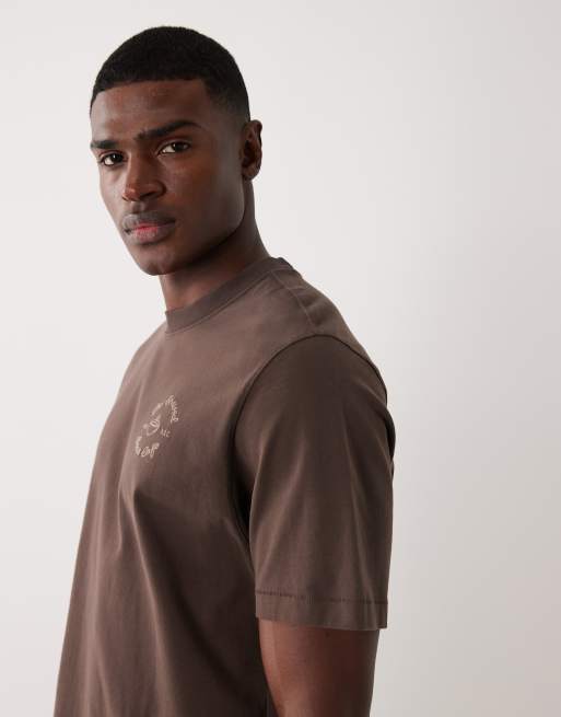 Abercrombie & Fitch coffee back graphic T-shirt in brown, 5 of 5