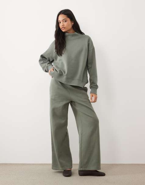 Abercrombie & Fitch - Conjunto caqui de sudadera con cuello alzado y joggers - view 1